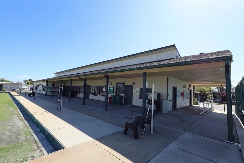 2100 Kings Highway Port Charlotte FL 33980