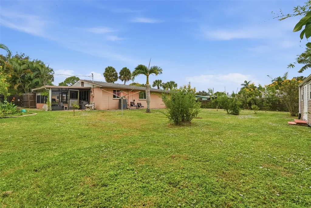 857 Palmetto Street Englewood FL 34223