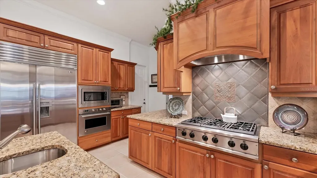 6805 Areca Boulevard Sarasota FL 34241