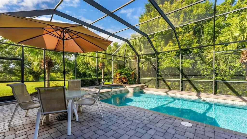 6805 Areca Boulevard Sarasota FL 34241