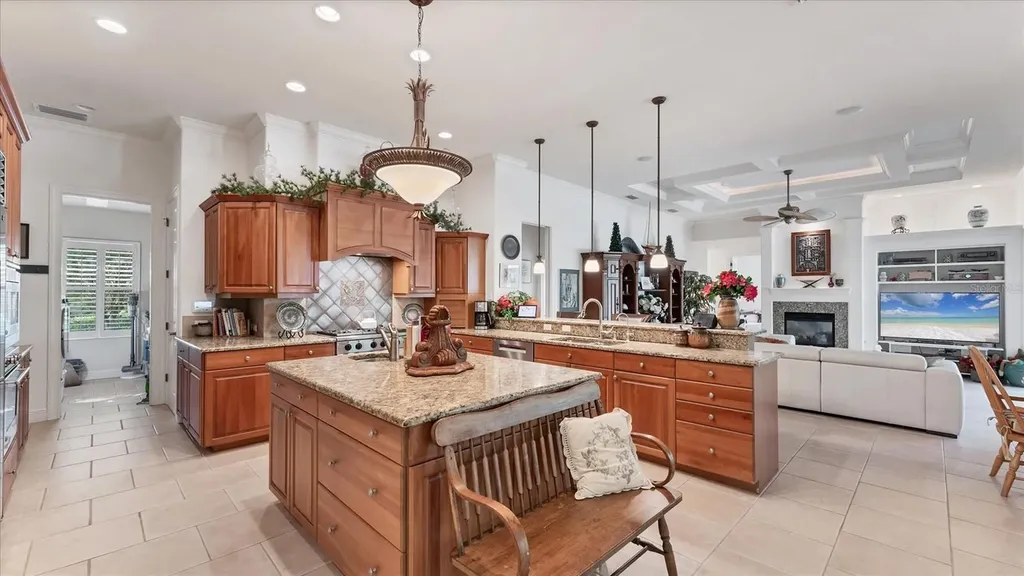 6805 Areca Boulevard Sarasota FL 34241