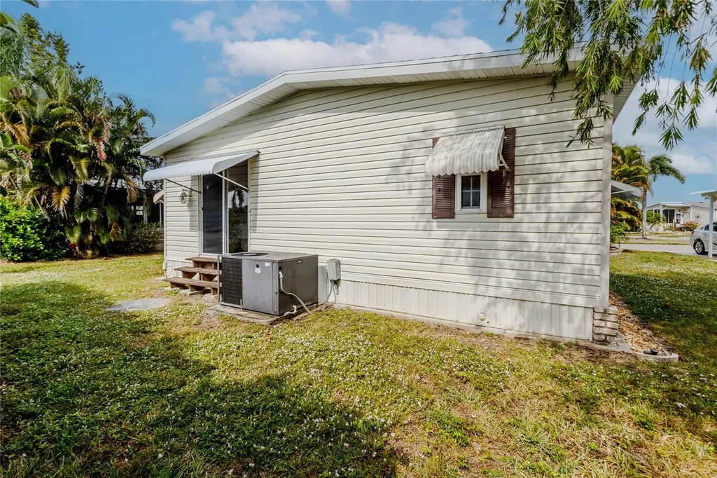 2100 Kings Highway Port Charlotte FL 33980