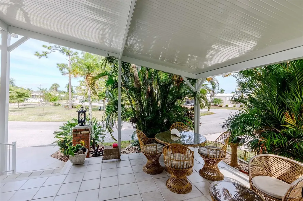2100 Kings Highway Port Charlotte FL 33980