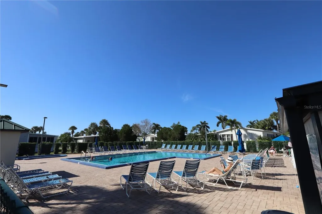 2100 Kings Highway Port Charlotte FL 33980