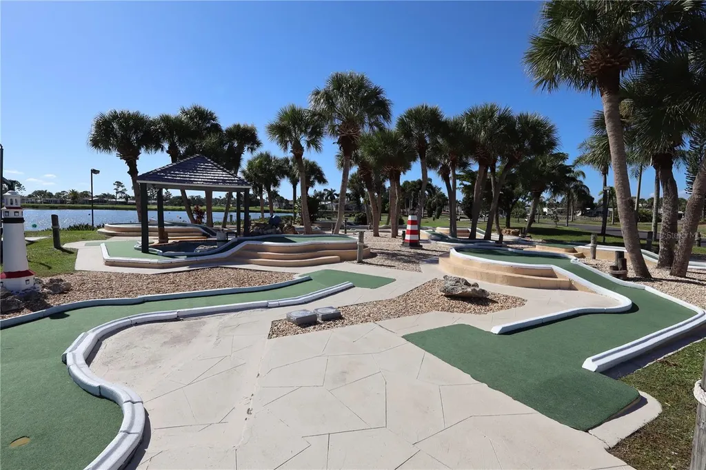 2100 Kings Highway Port Charlotte FL 33980