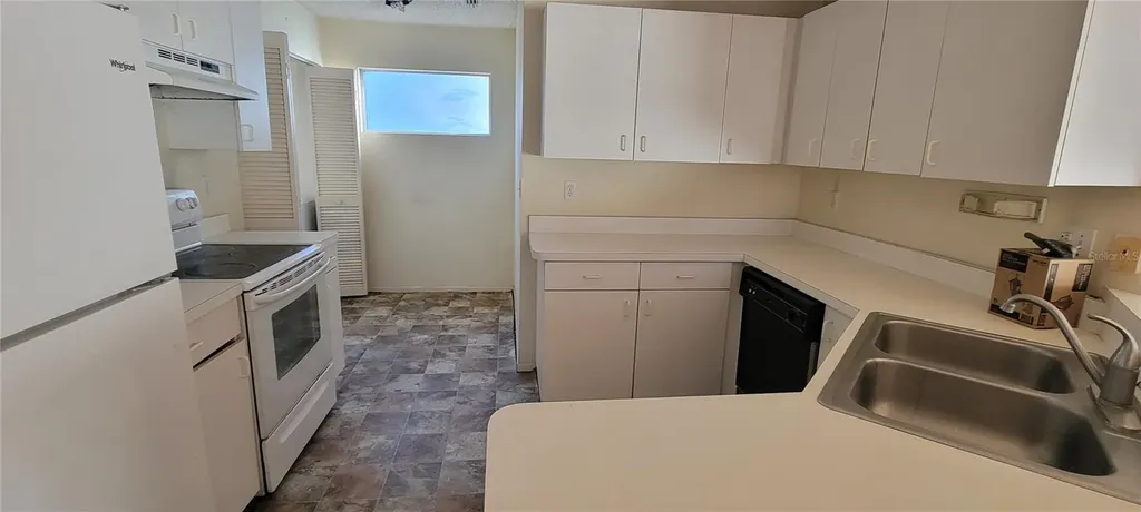7810 Geneva Lane Sarasota FL 34243