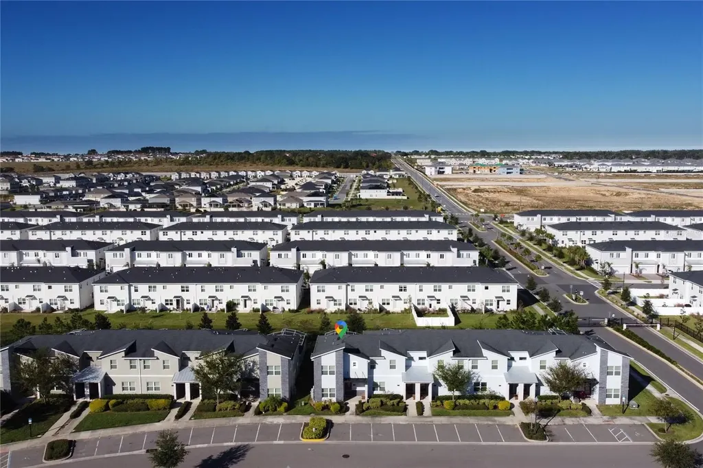 230 Ocean Course Avenue Davenport FL 33896