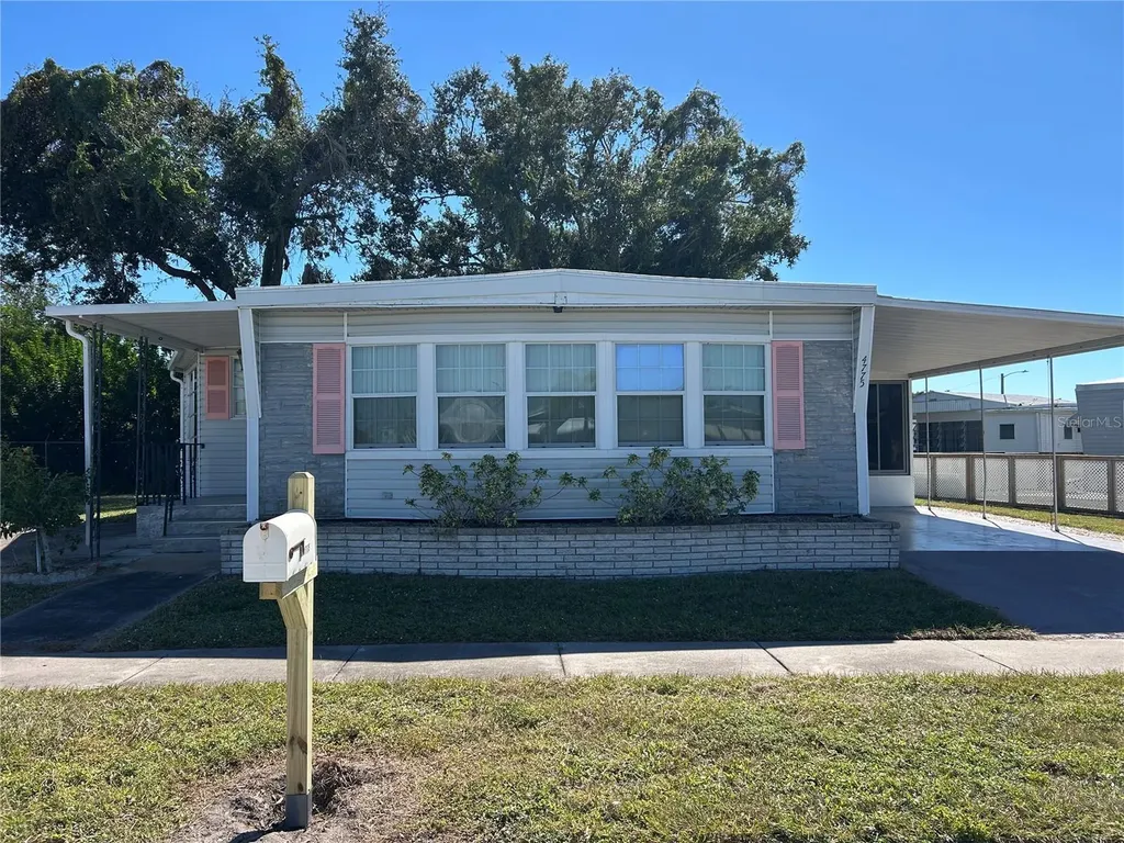 4775 Tri Par Drive Sarasota FL 34234