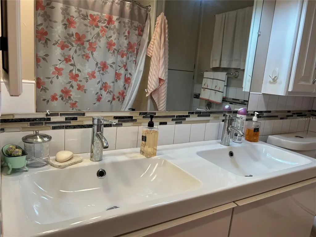 4775 Tri Par Drive Sarasota FL 34234
