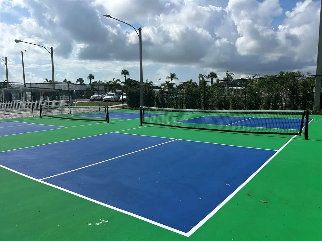 4775 Tri Par Drive Sarasota FL 34234