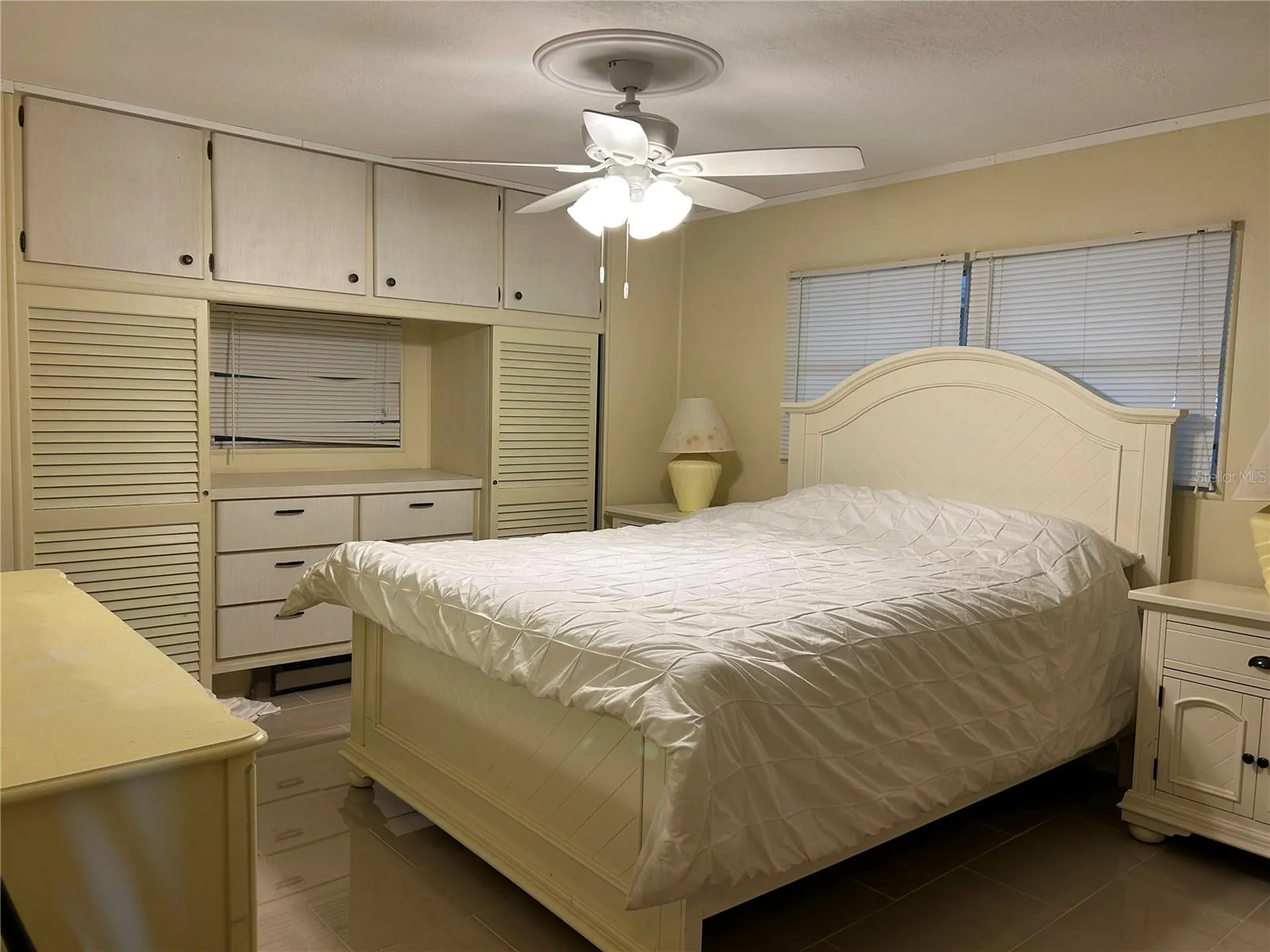 4775 Tri Par Drive Sarasota FL 34234