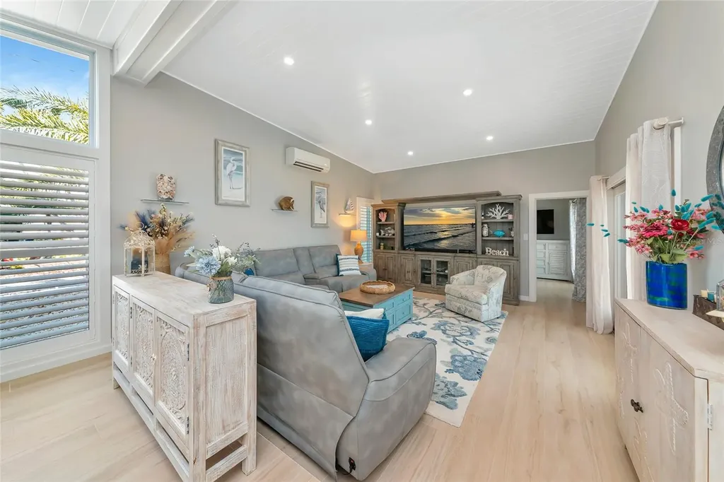9923 Spoonbill Road E Bradenton FL 34209