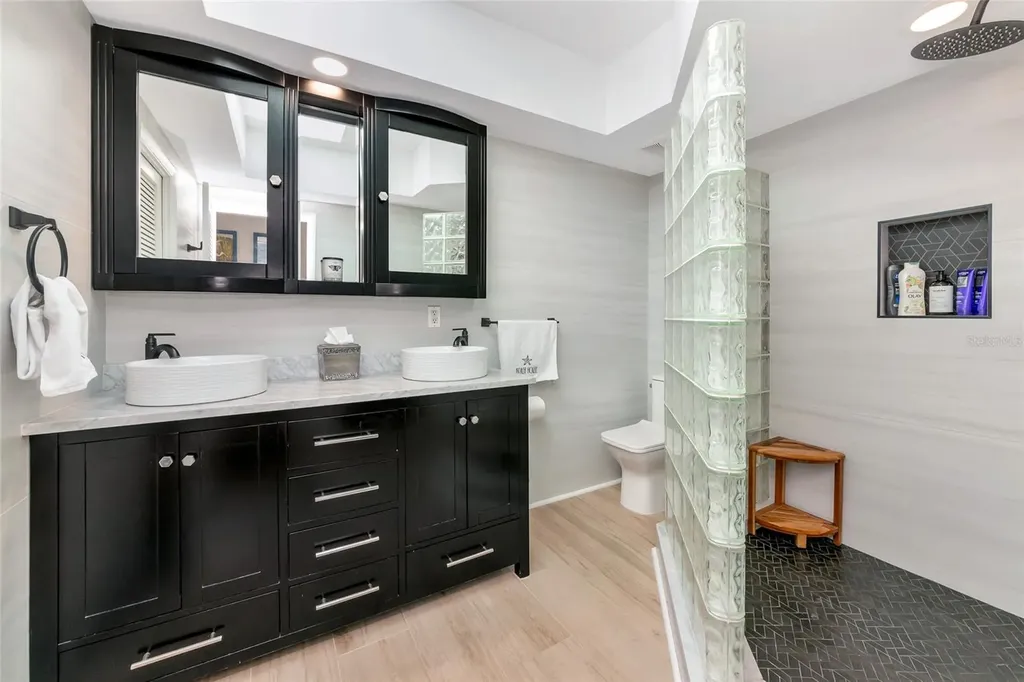 9923 Spoonbill Road E Bradenton FL 34209