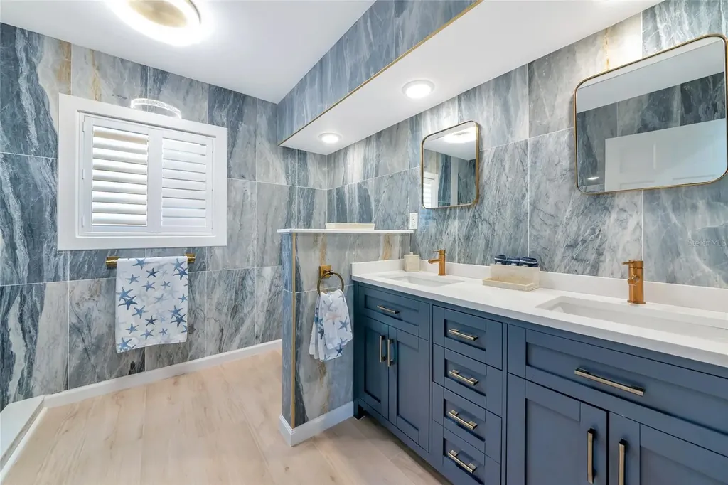 9923 Spoonbill Road E Bradenton FL 34209