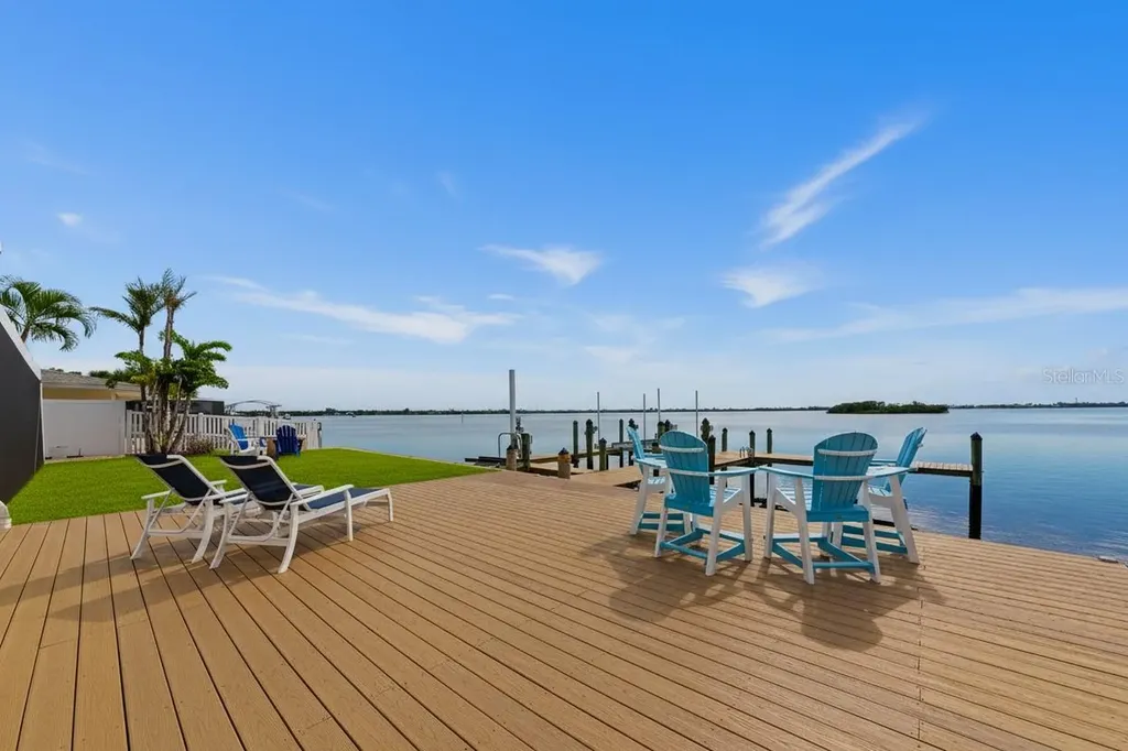 9923 Spoonbill Road E Bradenton FL 34209