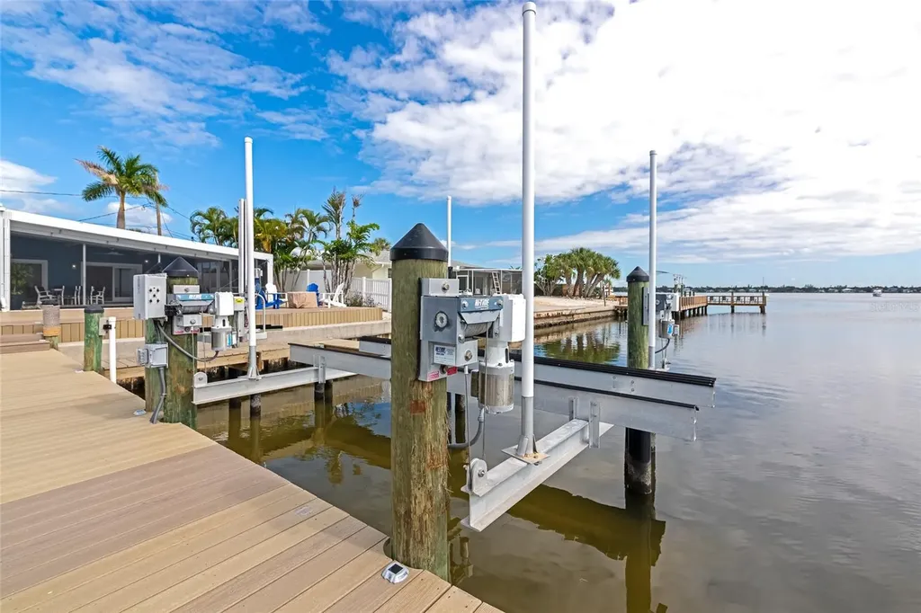 9923 Spoonbill Road E Bradenton FL 34209