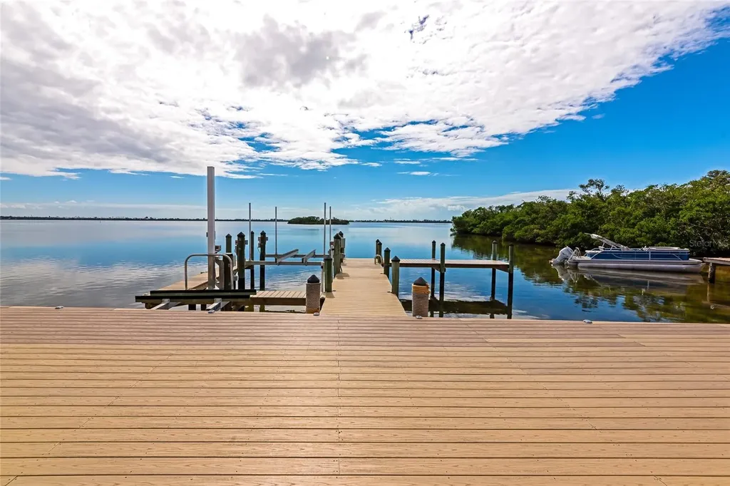 9923 Spoonbill Road E Bradenton FL 34209