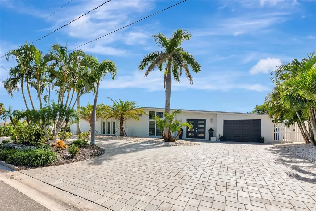 9923 Spoonbill Road E Bradenton FL 34209