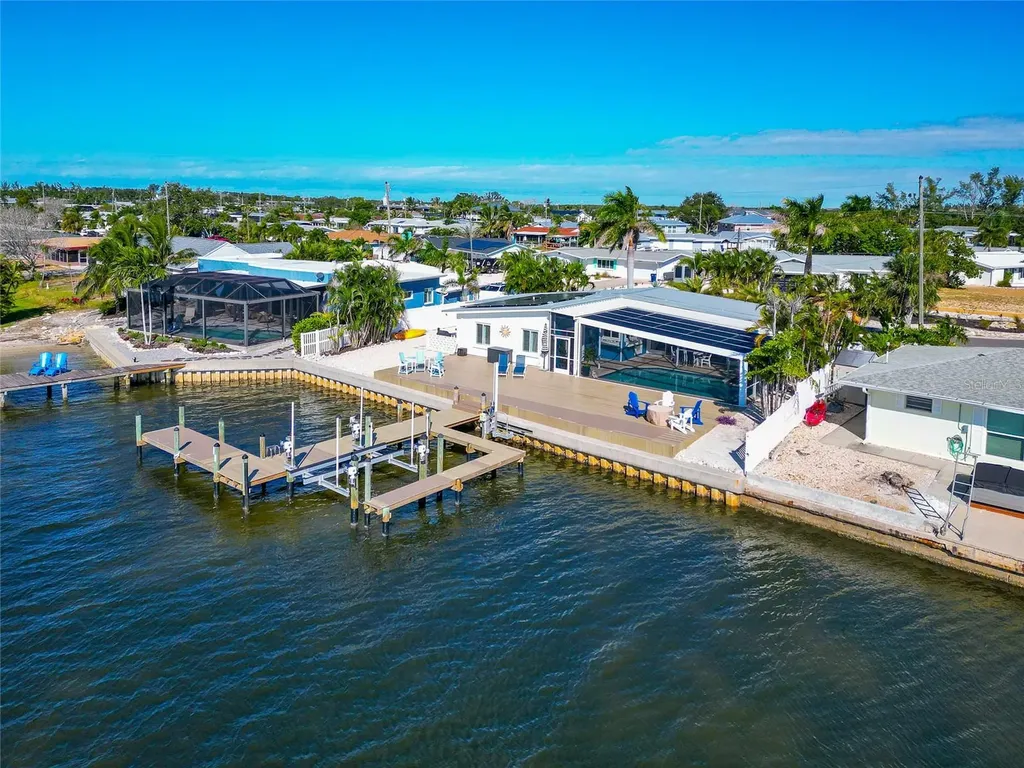 9923 Spoonbill Road E Bradenton FL 34209