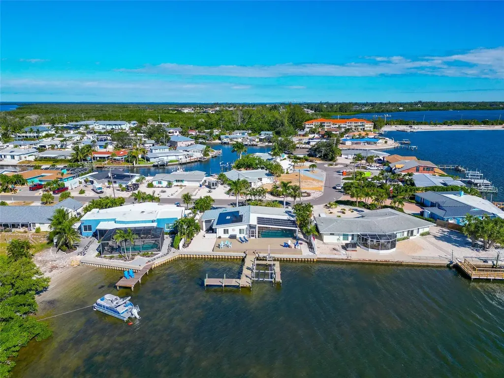 9923 Spoonbill Road E Bradenton FL 34209