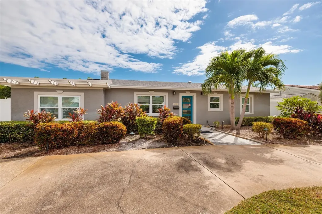 9101 Sun Isle Drive NE St Petersburg FL 33702