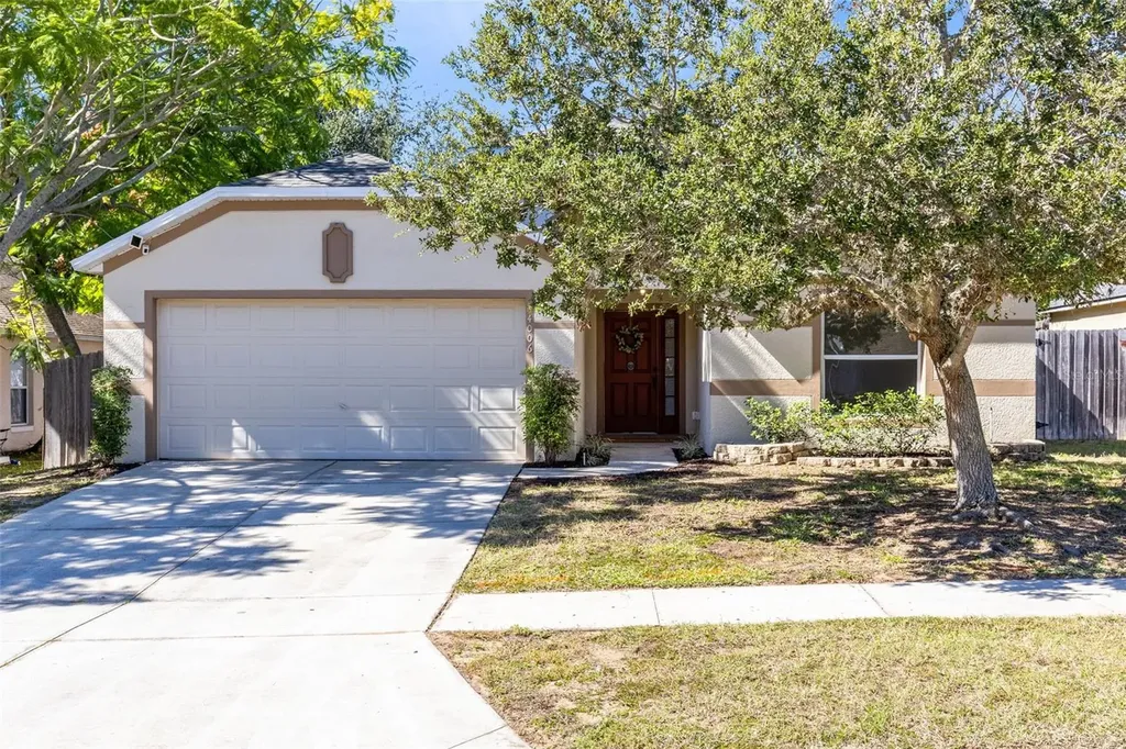 4006 Waltham Forest Drive Tavares FL 32778