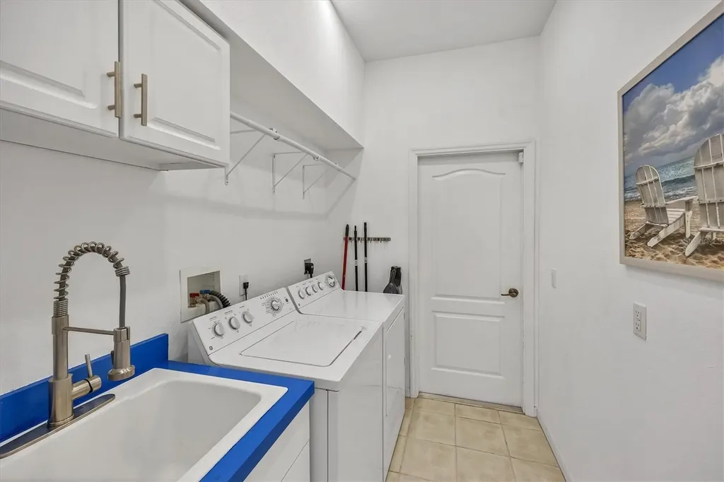 2864 Phoenix Palm Terrace North Port FL 34288