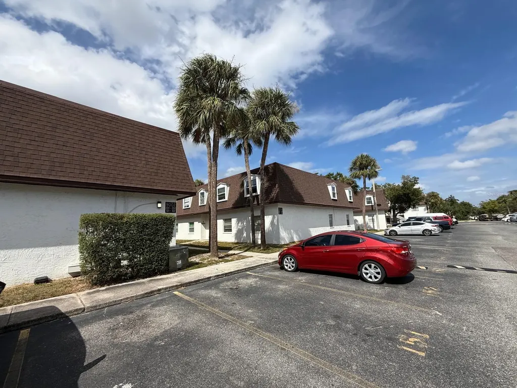 9002 Tudor Drive Tampa FL 33615