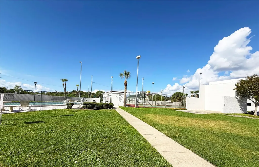 9002 Tudor Drive Tampa FL 33615