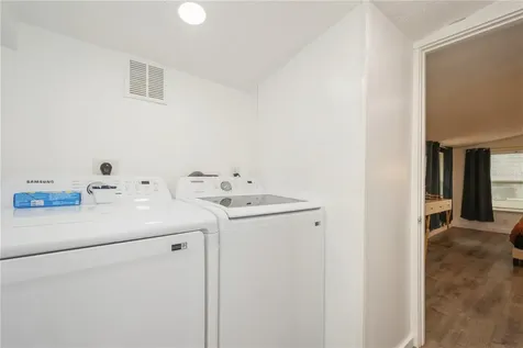 6225 76th Avenue N Pinellas Park FL 33781