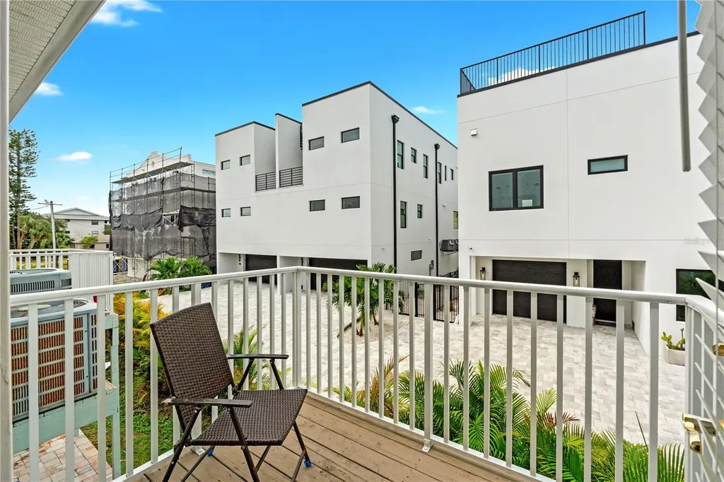 2204 1st Street Indian Rocks Beach FL 33785