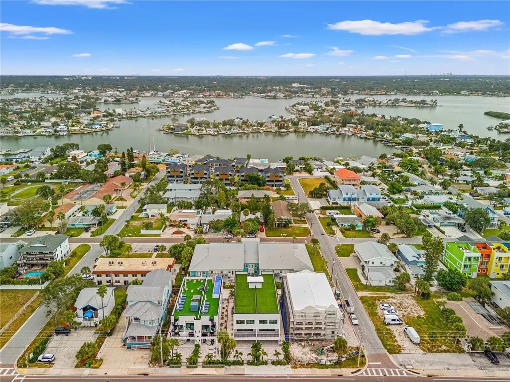 2204 1st Street Indian Rocks Beach FL 33785