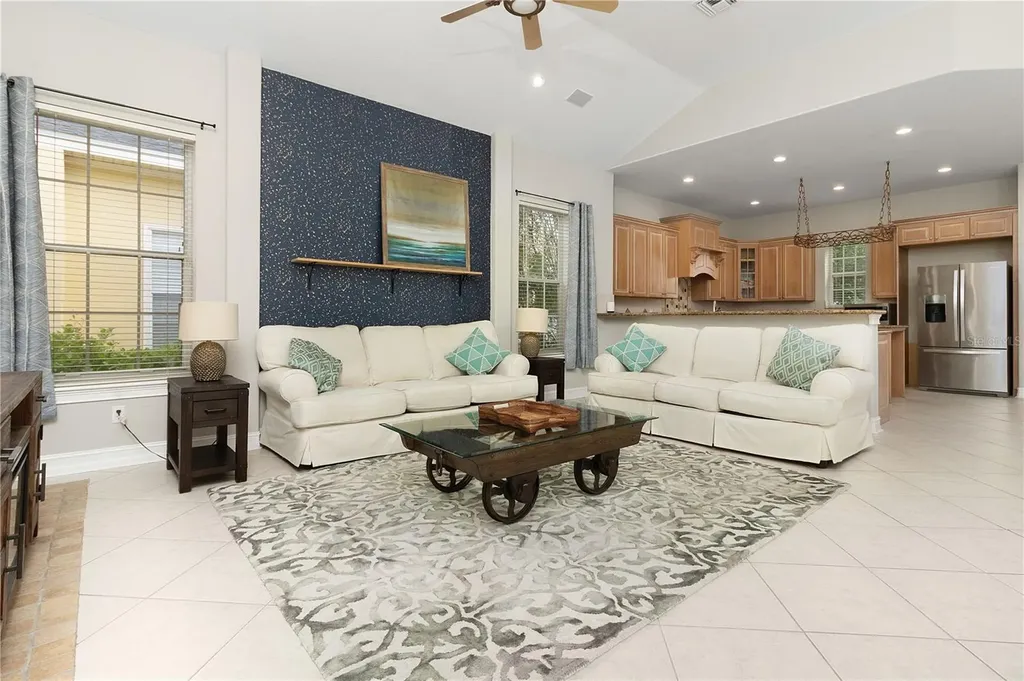 216 Eastpark Drive Kissimmee FL 34747