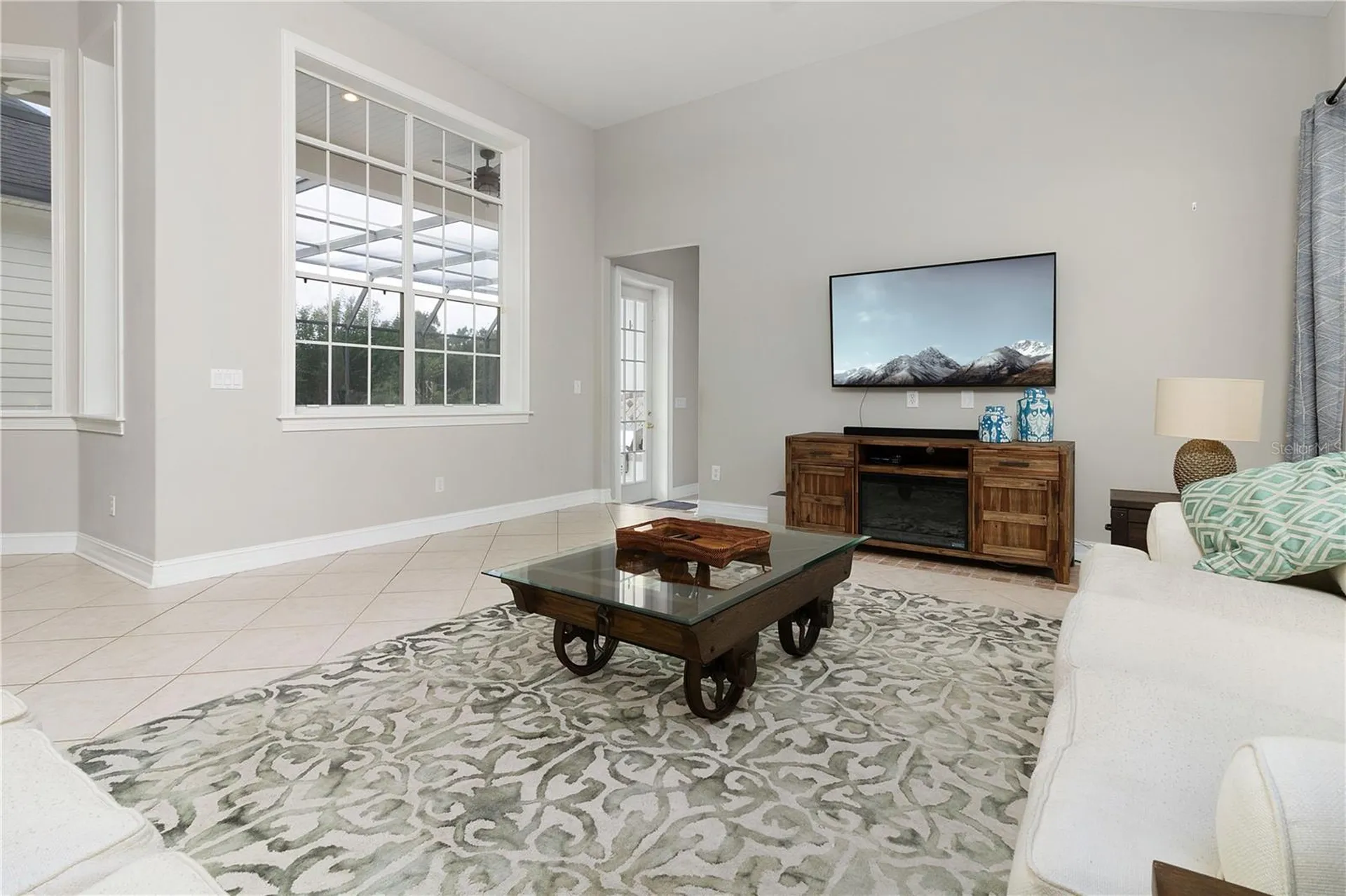 216 Eastpark Drive Kissimmee FL 34747