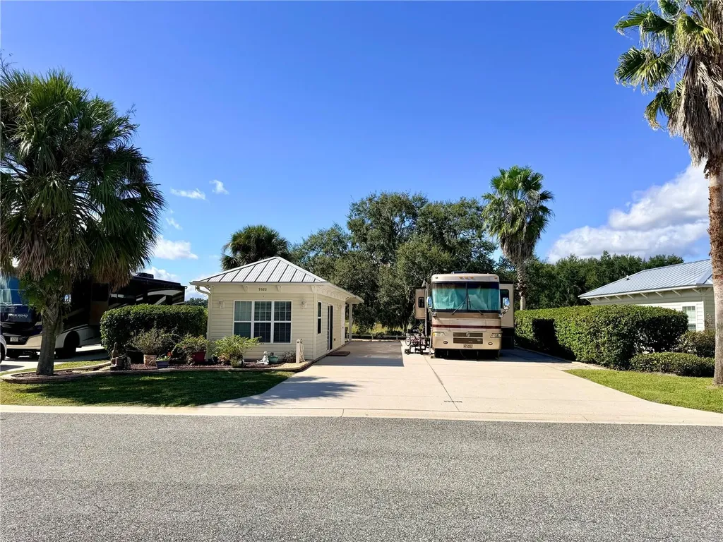 9588 SE 47th Way Webster FL 33597