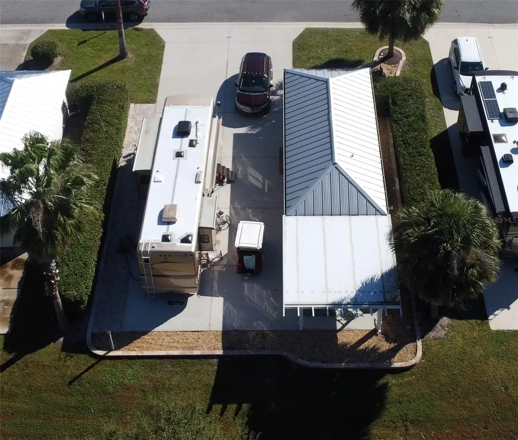9588 SE 47th Way Webster FL 33597