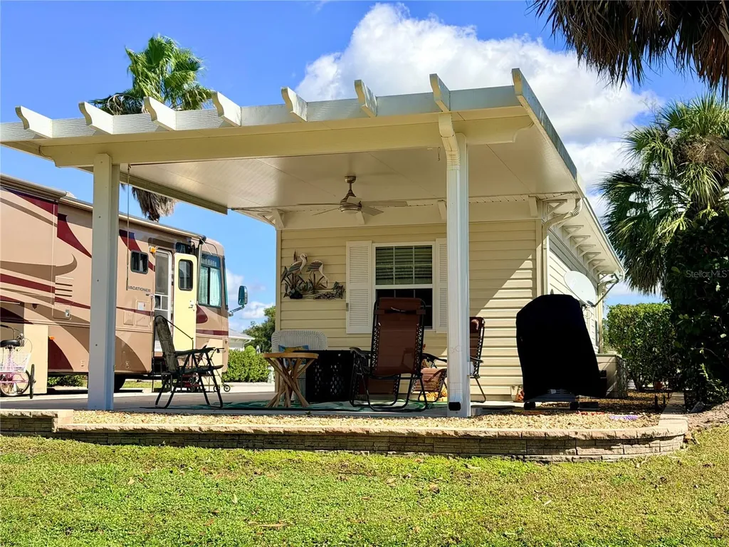 9588 SE 47th Way Webster FL 33597