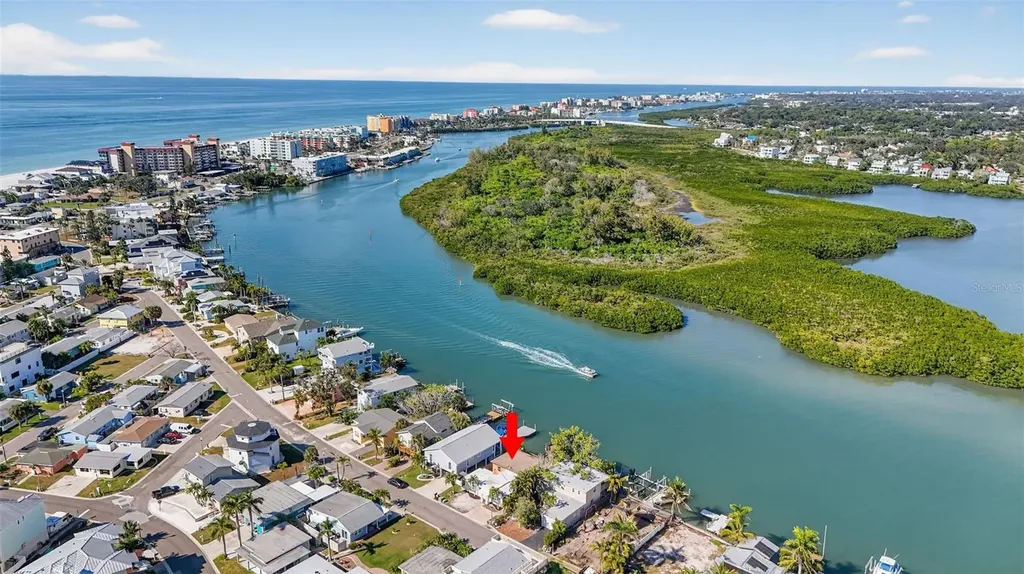 566 182nd Avenue E Redington Shores FL 33708