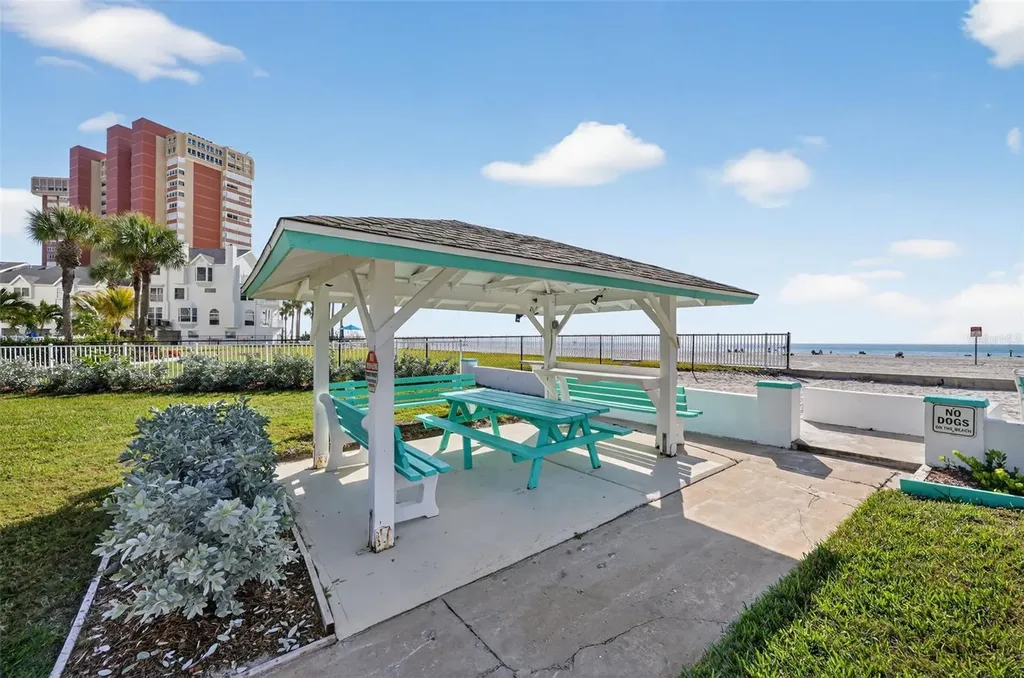 566 182nd Avenue E Redington Shores FL 33708