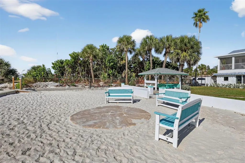 566 182nd Avenue E Redington Shores FL 33708