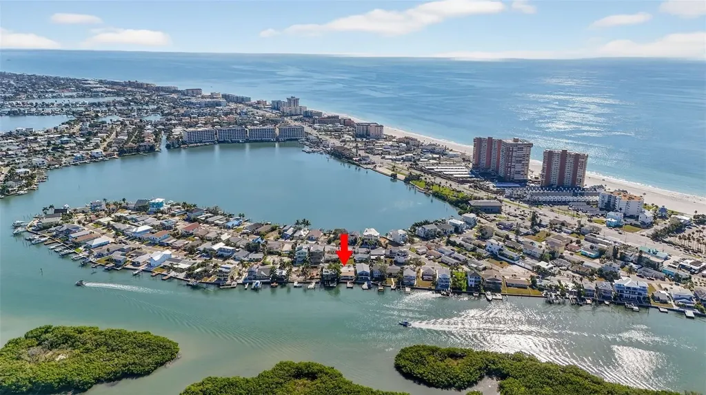 566 182nd Avenue E Redington Shores FL 33708