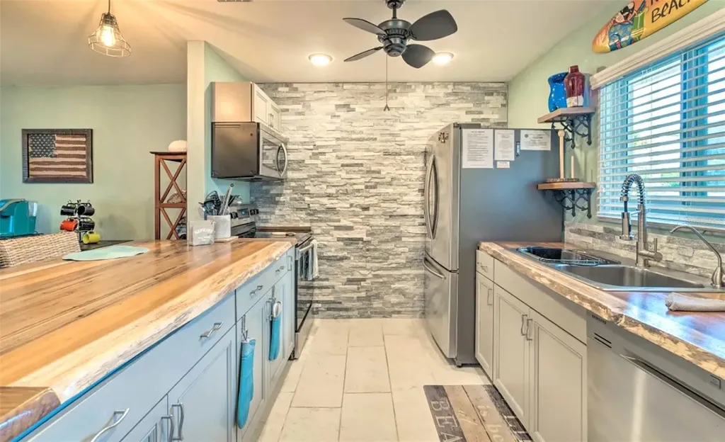 777 Beach Road Sarasota FL 34242