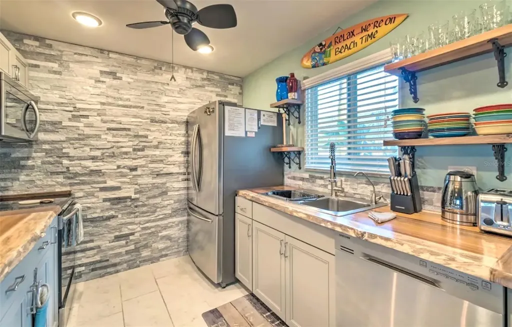 777 Beach Road Sarasota FL 34242