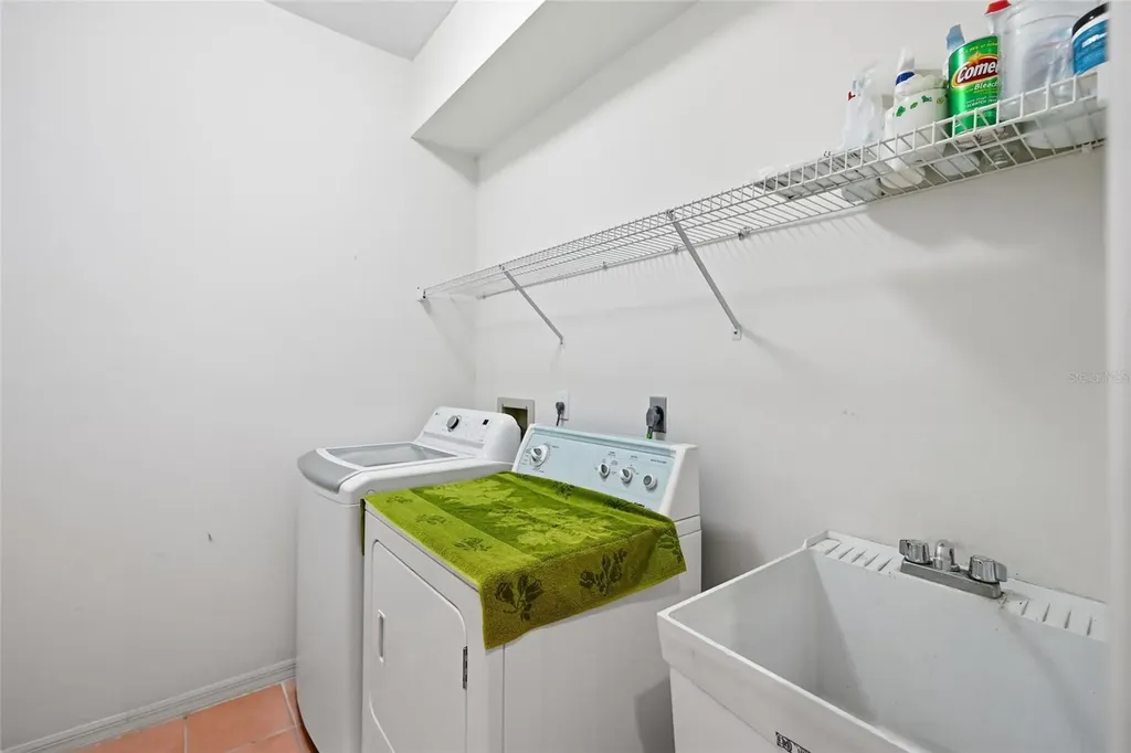 5489 Downham Meadows Sarasota FL 34235