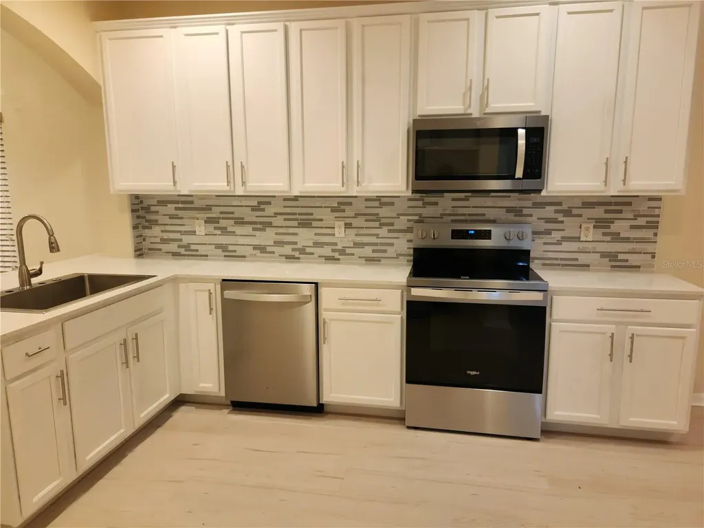 1049 N Honey Blossom Drive N Orlando FL 32824