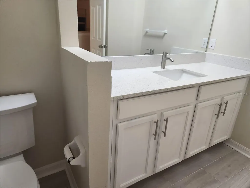1049 N Honey Blossom Drive N Orlando FL 32824