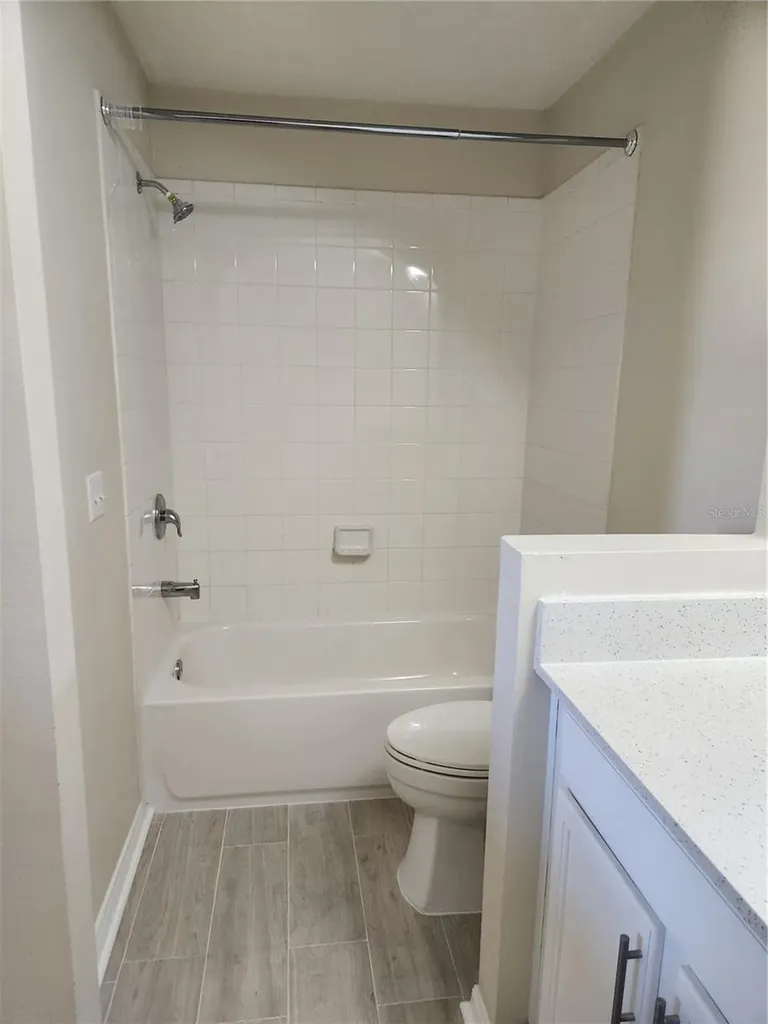 1049 N Honey Blossom Drive N Orlando FL 32824