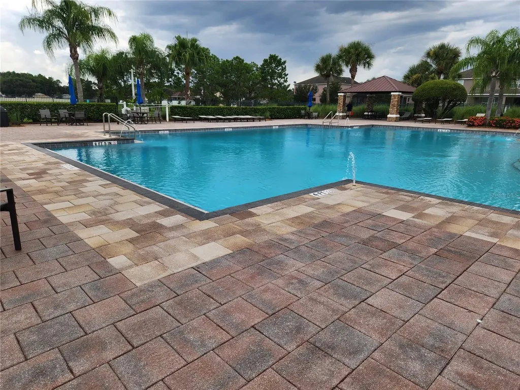 1049 N Honey Blossom Drive N Orlando FL 32824