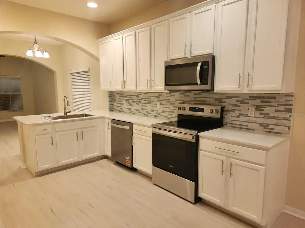 1049 N Honey Blossom Drive N Orlando FL 32824