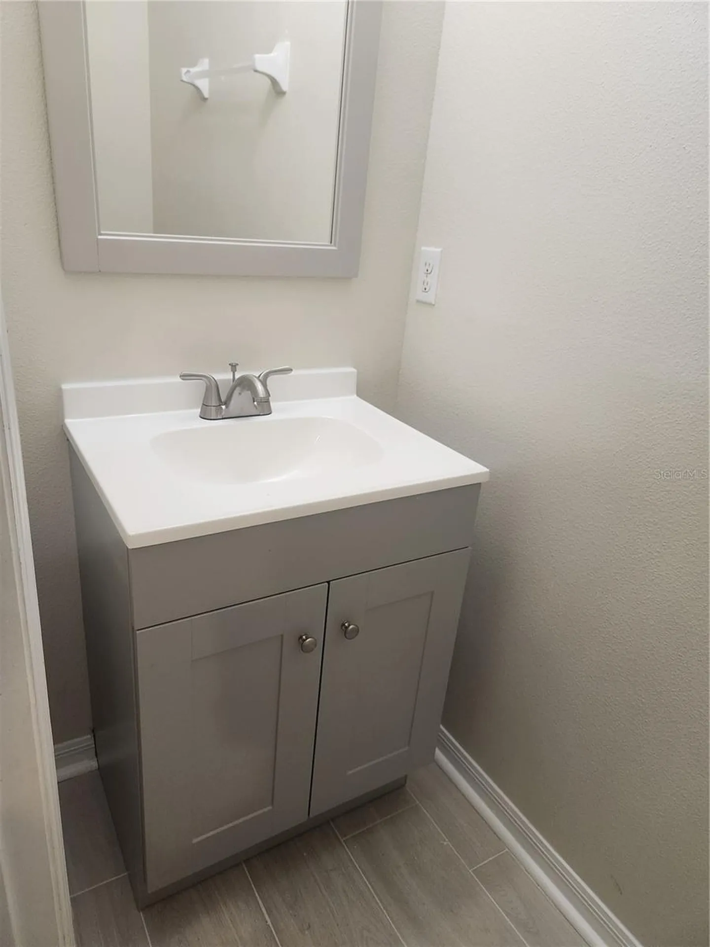 1049 N Honey Blossom Drive N Orlando FL 32824